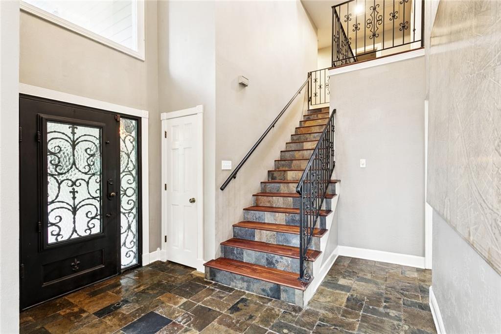 Homes for sale in Mandeville, LA | 390 Azalea Dr, Mandeville, LA 70471 | MLS# NO2516141