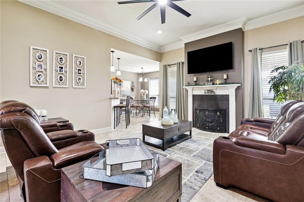 Homes for sale in Luling, LA | 111 Lake Carolyn Dr, Luling, LA 70070 | MLS# NO2516196