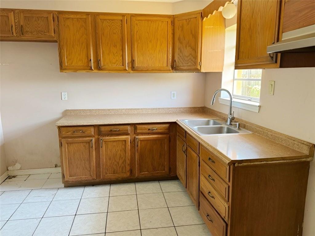 Homes for sale in Westwego, LA | 355 Azalea Dr, Westwego, LA 70094 | MLS# NO2516439