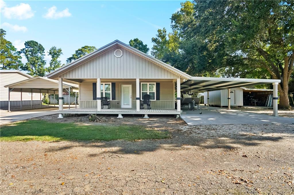 Homes for sale in Maurepas, LA | 22259 Chinquapin Avenue, Maurepas, LA 70449 | MLS# NO2517374