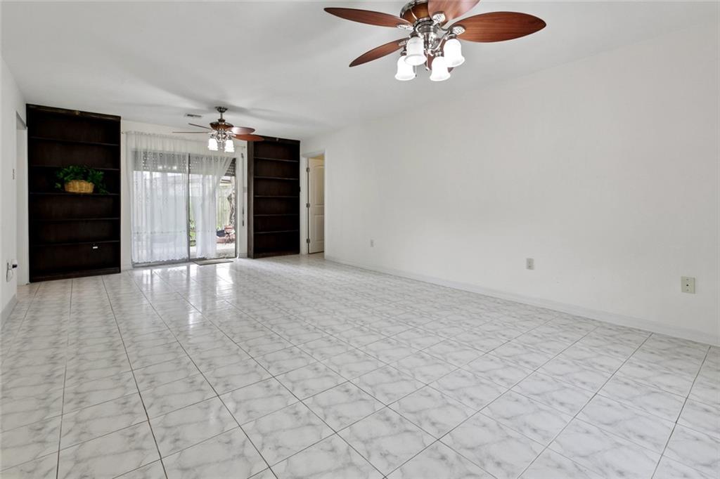 Homes for sale in New Orleans, LA | 7631 Spring Lake Dr, New Orleans, LA 70126 | MLS# NO2517578