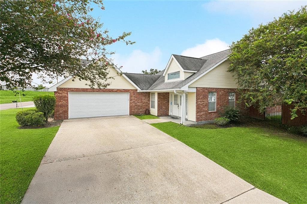 Homes for sale in Belle Chasse, LA | 1010 Main Street, Belle Chasse, LA 70037 | MLS# NO2517557