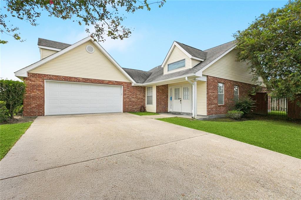 Homes for sale in Belle Chasse, LA | 1010 Main Street, Belle Chasse, LA 70037 | MLS# NO2517557