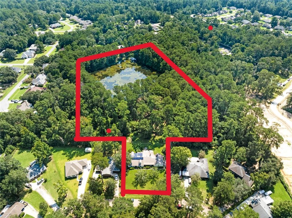 Homes for sale in Covington, LA | 233 Robin Hood Dr, Covington, LA 70433 | MLS# NO2517505