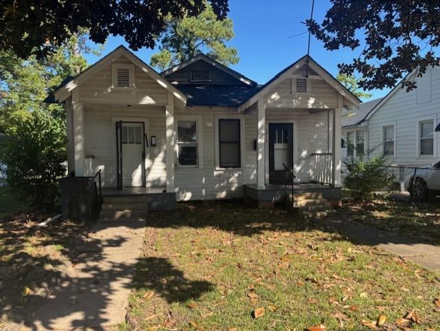 Homes for sale in Alexandria, LA | 2320 Madeline Street, Alexandria, LA 71301 | MLS# CN2517321