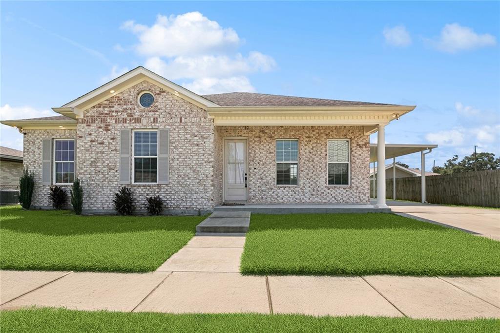 Homes for sale in Chalmette, LA | 2705 Pecan Dr, Chalmette, LA 70043 | MLS# NO2517850