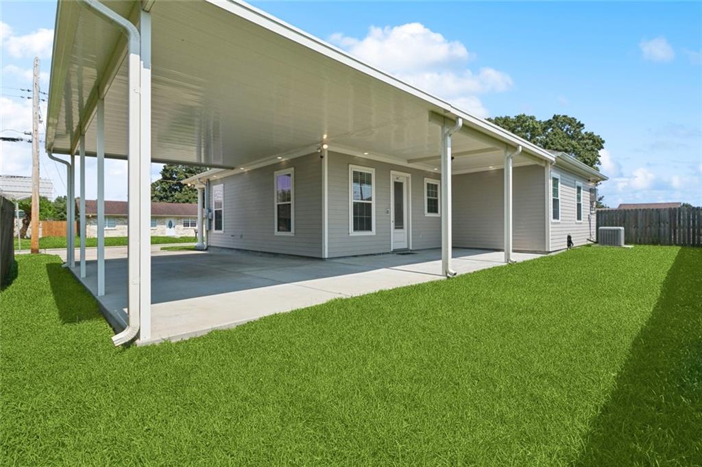 Homes for sale in Chalmette, LA | 2705 Pecan Dr, Chalmette, LA 70043 | MLS# NO2517850