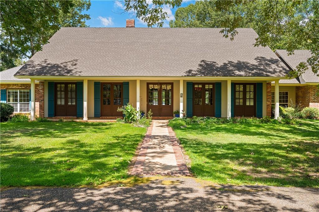 Homes for sale in Natchitoches, LA | 388 Peninsula Dr, Natchitoches, LA 71457 | MLS# CN2517000