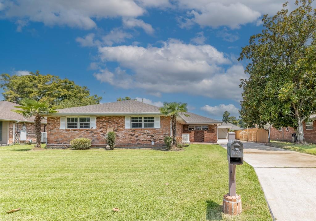 Homes for sale in Destrehan, LA | 7 Greenwood Dr, Destrehan, LA 70047 | MLS# NO2517831