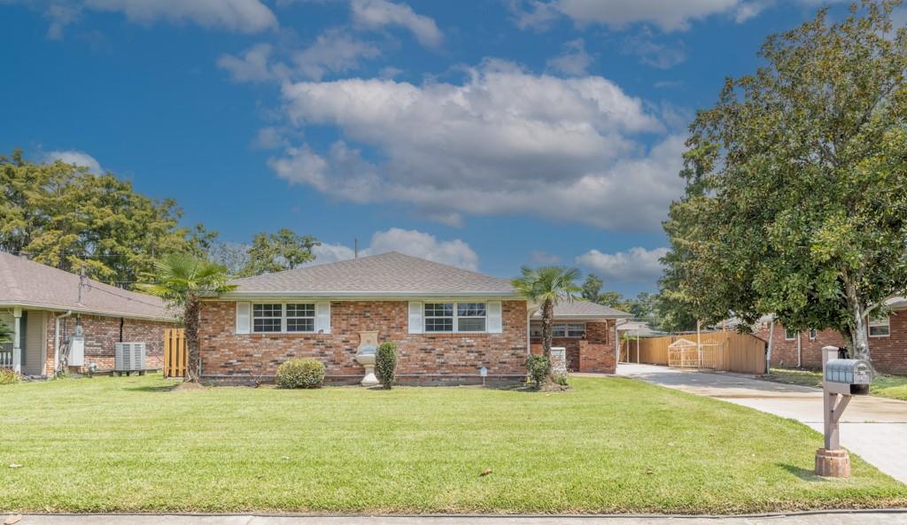 Homes for sale in Destrehan, LA | 7 Greenwood Dr, Destrehan, LA 70047 | MLS# NO2517831