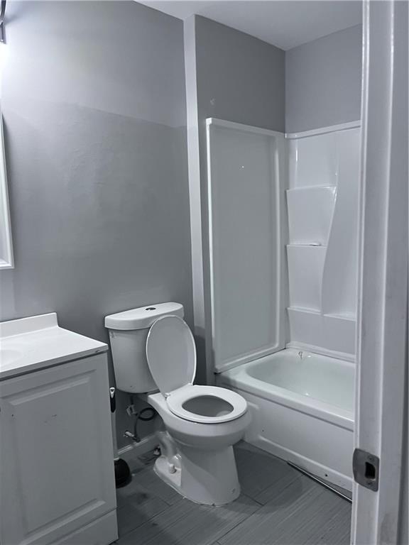 Homes for sale in Laplace, LA | 3021 English Colony Dr, Laplace, LA 70068 | MLS# NO2518253