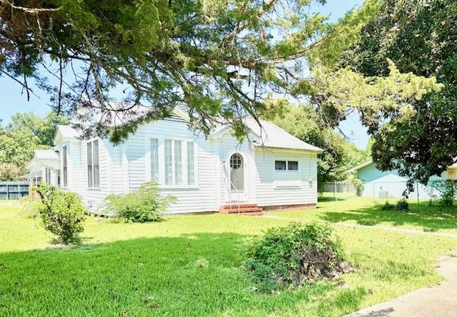 Homes for sale in Bunkie, LA | 202 N Mabel Street, Bunkie, LA 71322 | MLS# CN2517948