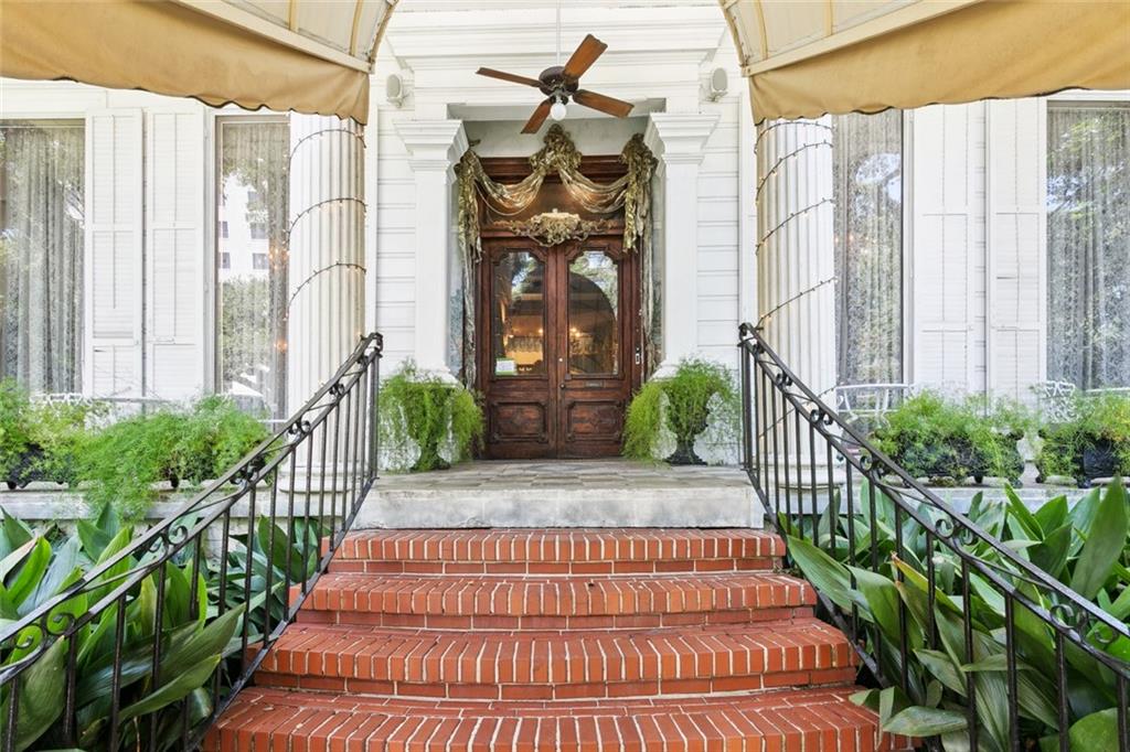 Homes for sale in New Orleans, LA | 2220 Saint Charles Avenue, New Orleans, LA 70130 | MLS# NO2517180