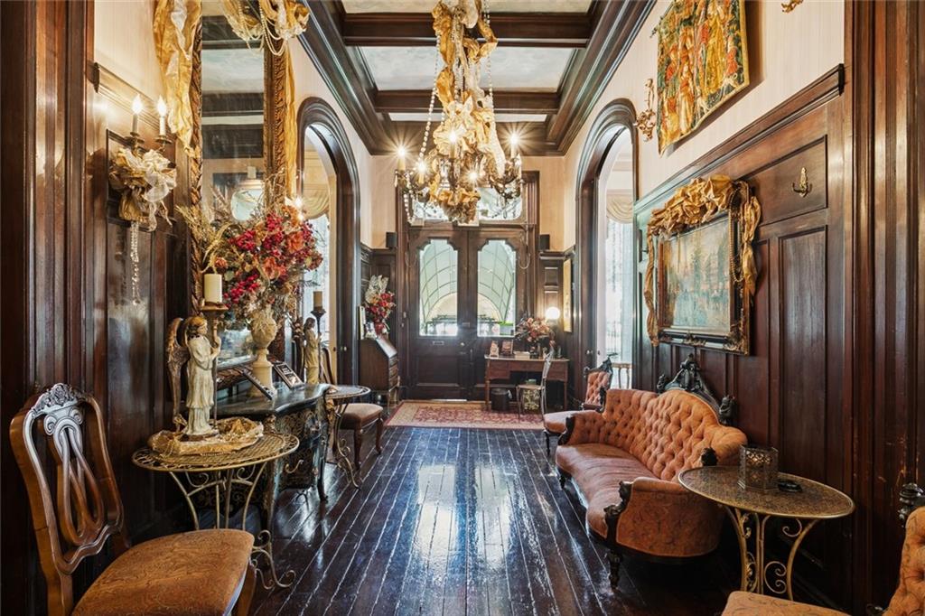 Homes for sale in New Orleans, LA | 2220 Saint Charles Avenue, New Orleans, LA 70130 | MLS# NO2517180