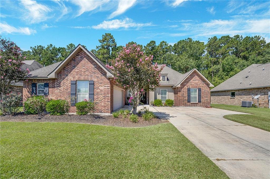 Homes for sale in Hammond, LA | 43309 Quiet Lake Dr, Hammond, LA 70403 | MLS# NO2518562