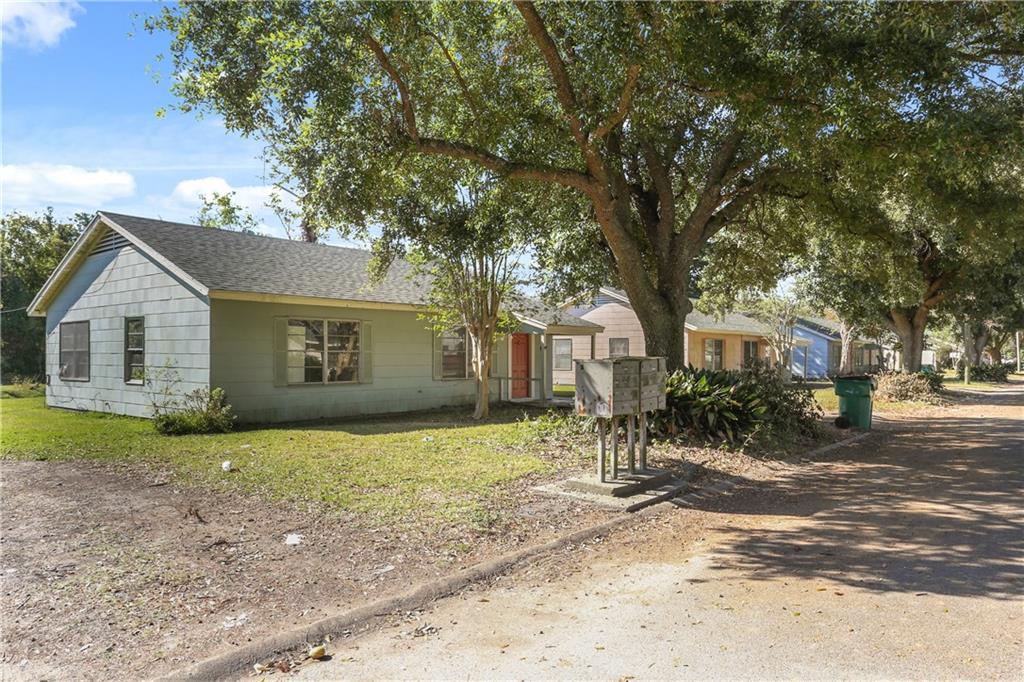 Homes for sale in Cut Off, LA | 401, 403-421 W 121 Street, Cut Off, LA 70345 | MLS# NO2518821
