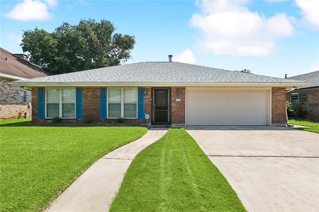 Homes for sale in Harahan, LA | 33 W Imperial Street, Harahan, LA 70123 | MLS# NO2518185