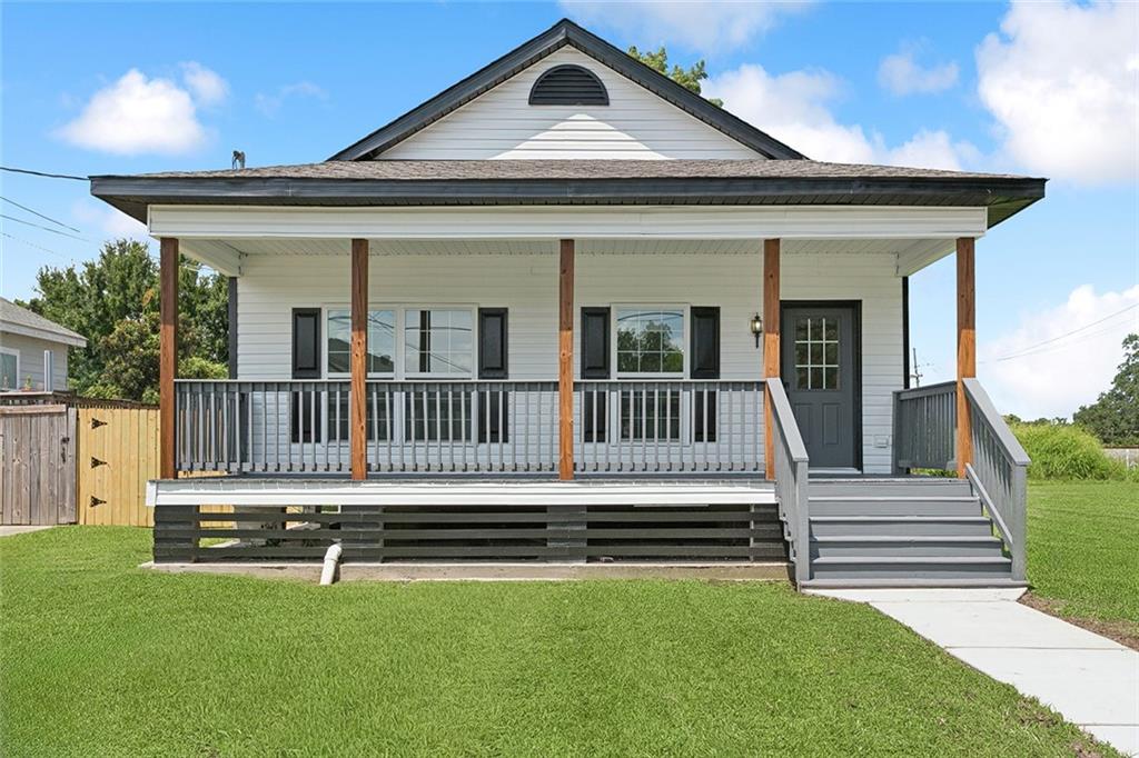 Homes for sale in Arabi, LA | 1404 Alexander Avenue, Arabi, LA 70032 | MLS# NO2518810