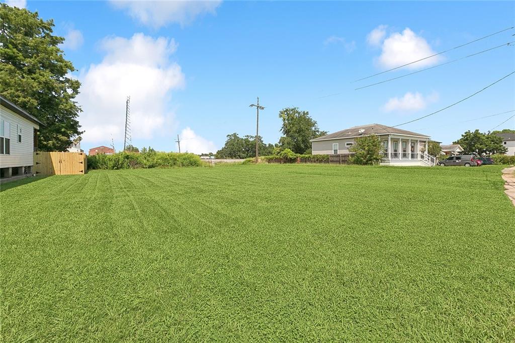 Homes for sale in Arabi, LA | 1404 Alexander Avenue, Arabi, LA 70032 | MLS# NO2518810