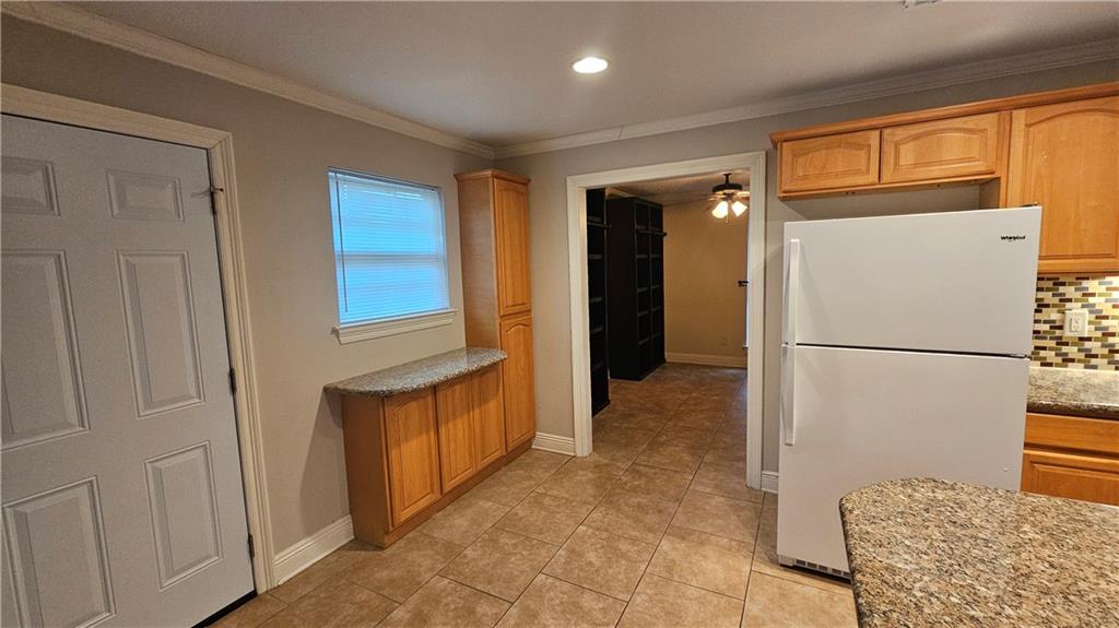 Homes for sale in Gretna, LA | 736 Fairlawn Dr, Gretna, LA 70056 | MLS# NO2519227