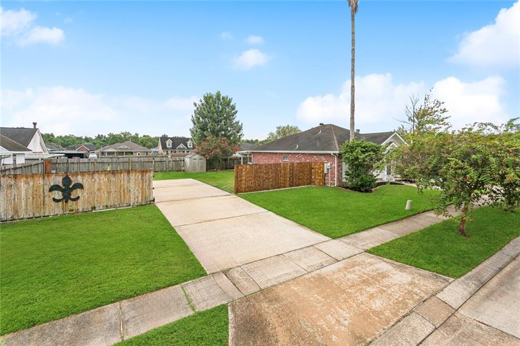 Homes for sale in Violet, LA | 2817 Meadow Dr, Violet, LA 70092 | MLS# NO2518144