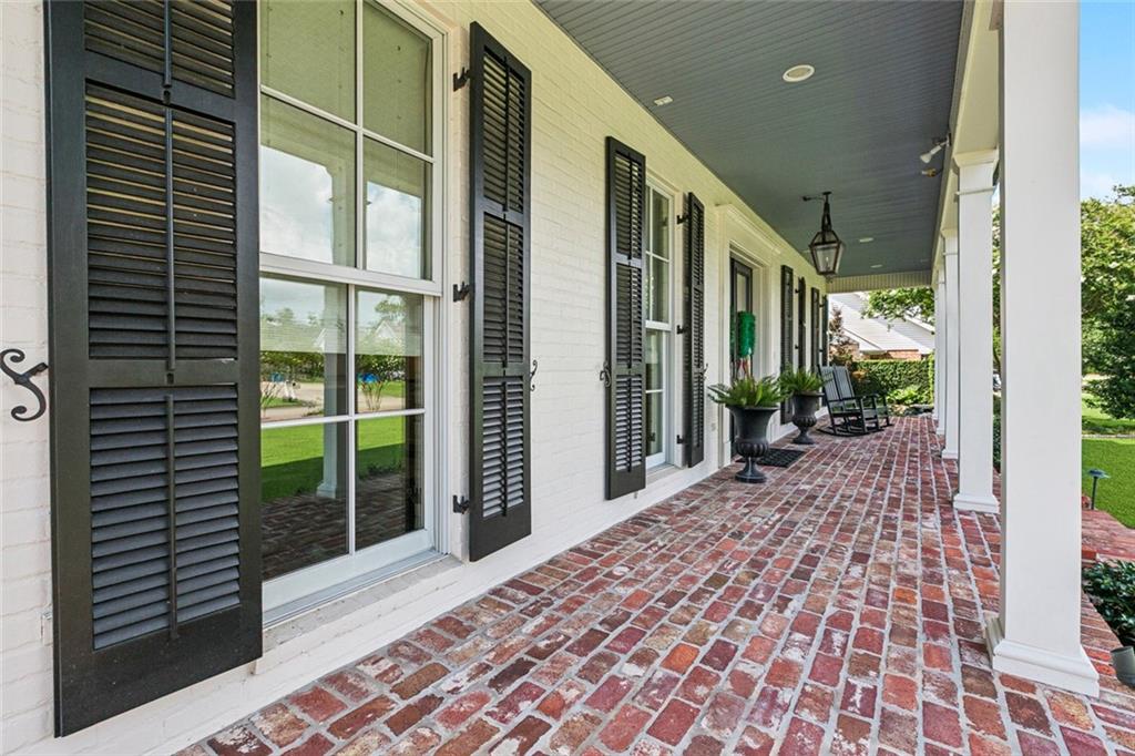 Homes for sale in Destrehan, LA | 11 W Woodlawn Dr, Destrehan, LA 70047 | MLS# NO2518872