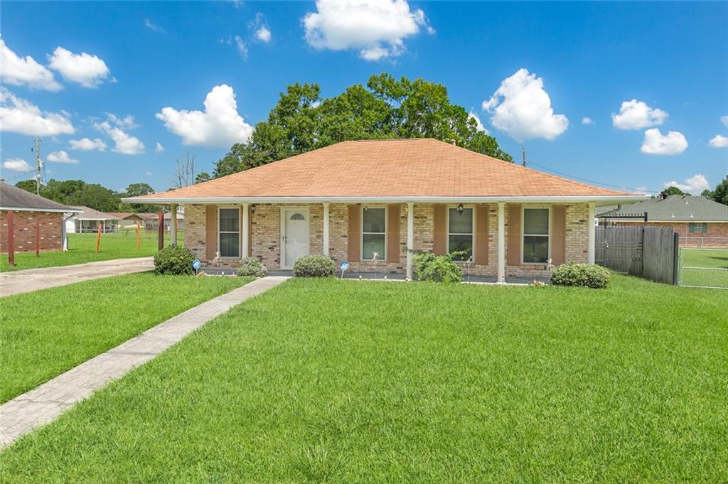 Homes for sale in Baton Rouge, LA | 9735 Grand Teton Avenue, Baton Rouge, LA 70814 | MLS# NO2519802