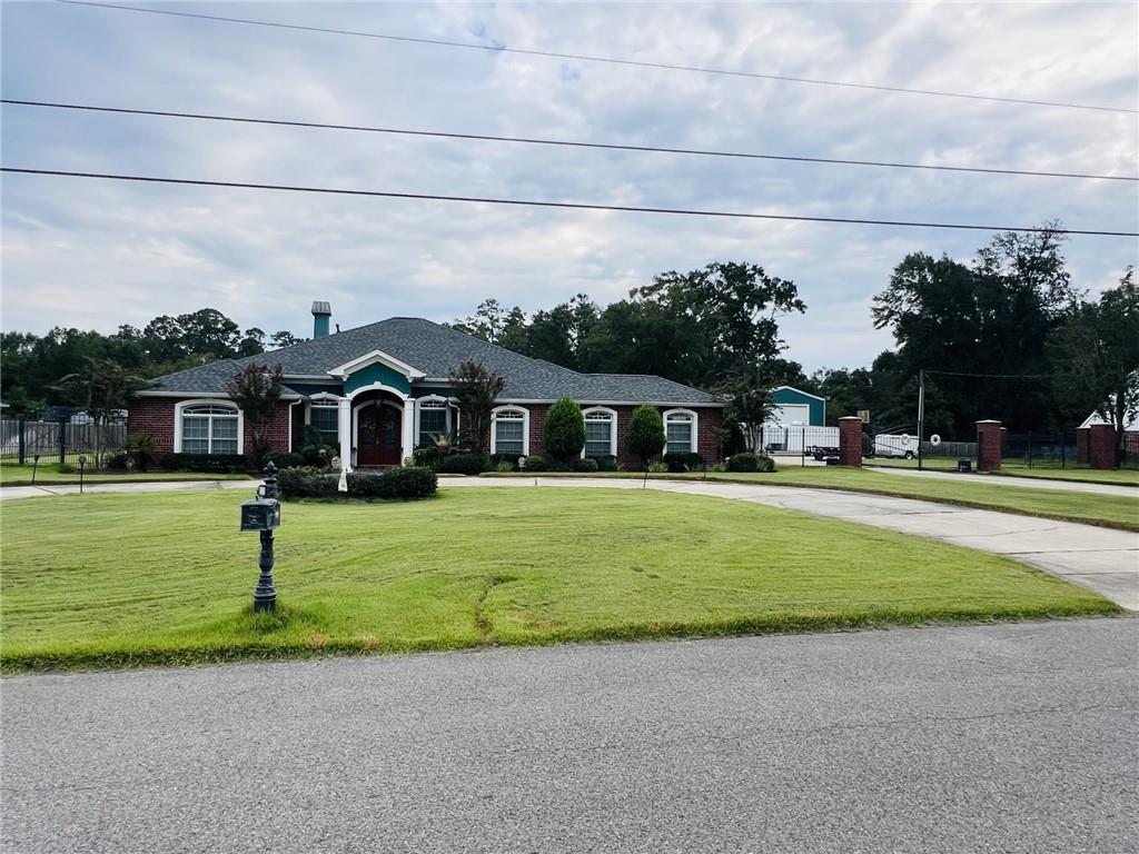 Homes for sale in Pearl River, LA | 39201 Ashwood Lane, Pearl River, LA 70452 | MLS# NO2519687