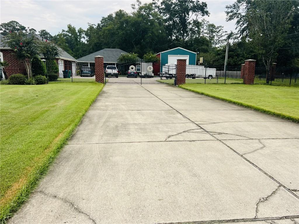 Homes for sale in Pearl River, LA | 39201 Ashwood Lane, Pearl River, LA 70452 | MLS# NO2519687