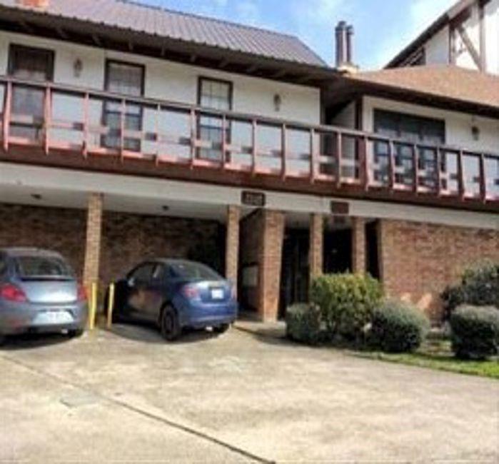 Homes for sale in Metairie, LA | 2305 Cleary Avenue #226, Metairie, LA 70001 | MLS# NO2520293