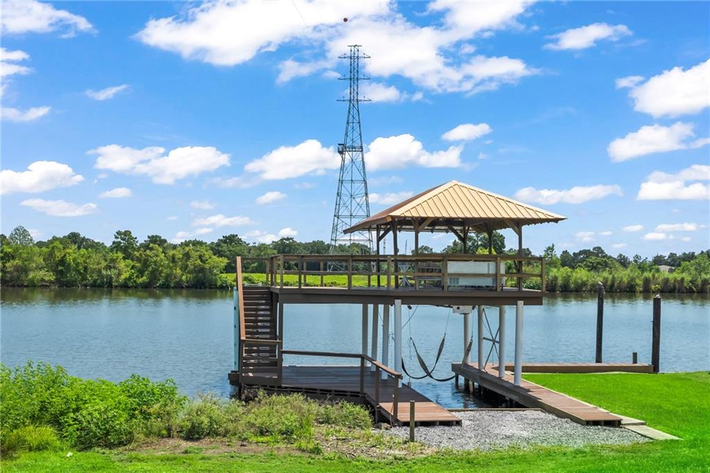 Homes for sale in Belle Chasse, LA | 101 Field Street, Belle Chasse, LA 70037 | MLS# NO2519453