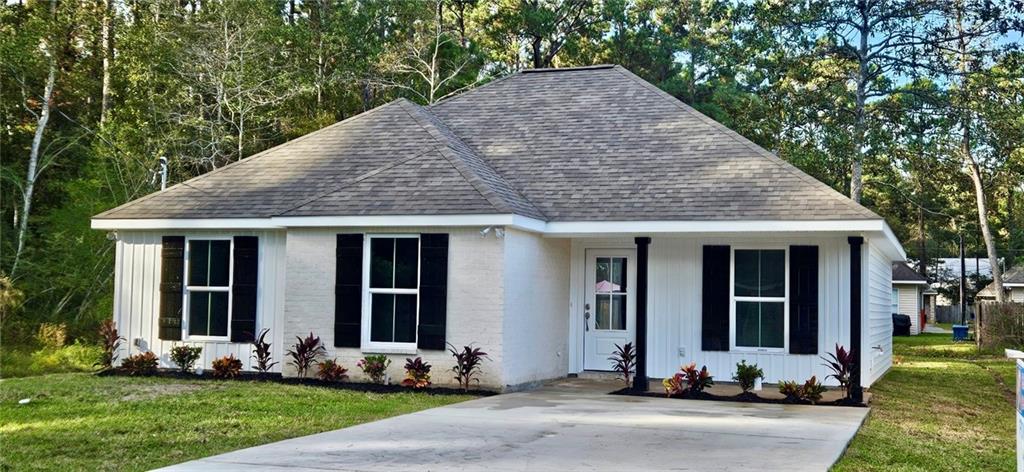 Homes for sale in Madisonville, LA | 103 Bryant Street, Madisonville, LA 70447 | MLS# NO2510959