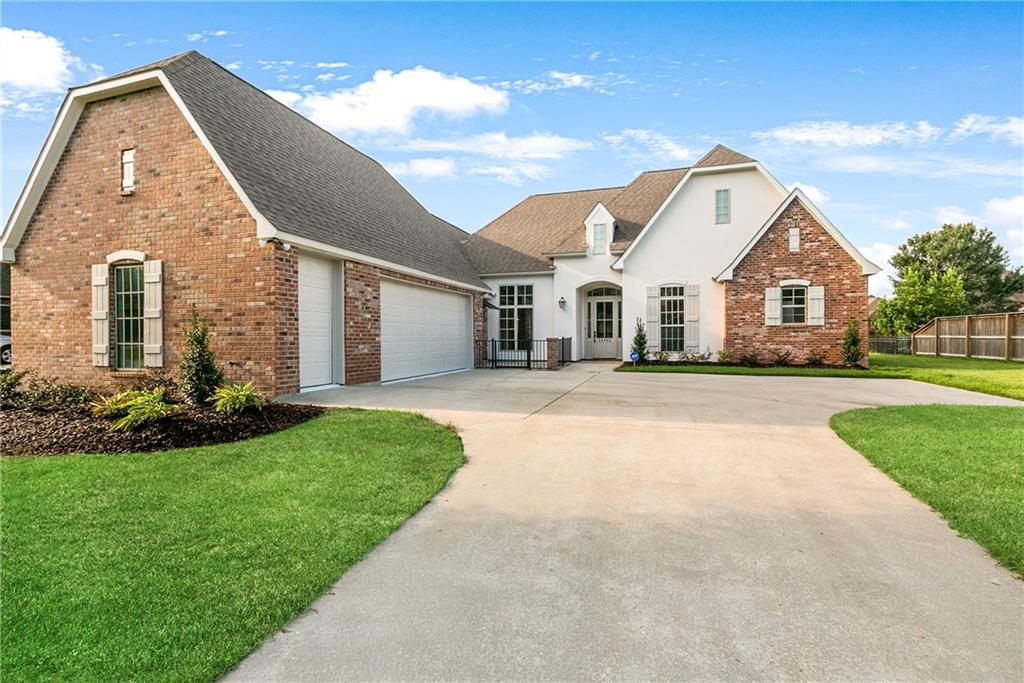 Homes for sale in Geismar, LA | 35352 Oak Haven Avenue, Geismar, LA 70734 | MLS# NO2520527