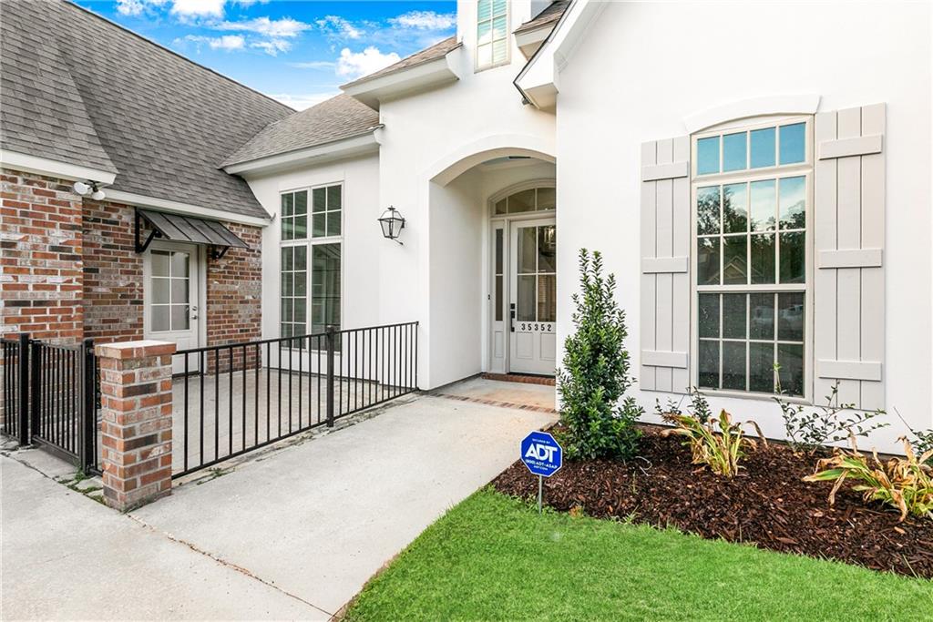 Homes for sale in Geismar, LA | 35352 Oak Haven Avenue, Geismar, LA 70734 | MLS# NO2520527