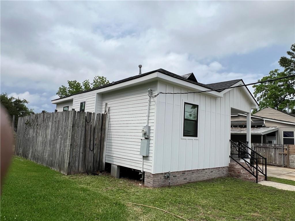 Homes for sale in New Orleans, LA | 4336 Rayne Dr, New Orleans, LA 70122 | MLS# NO2520728