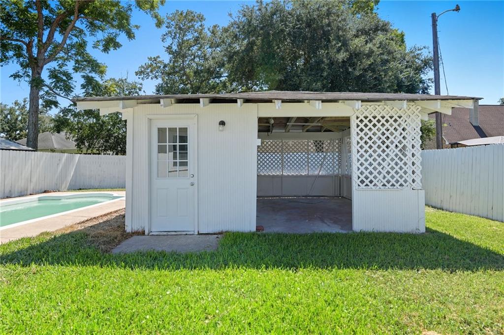 Homes for sale in Belle Chasse, LA | 125 Melvyn Dr, Belle Chasse, LA 70037 | MLS# NO2520978