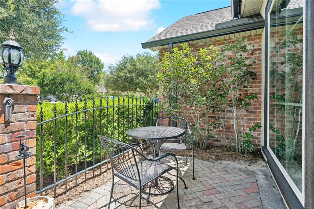 Homes for sale in Slidell, LA | 424 Dockside Dr, Slidell, LA 70461 | MLS# NO2521055