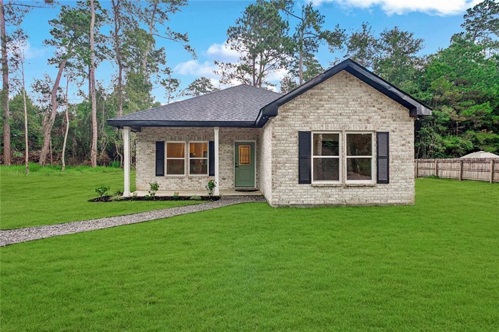 Homes for sale in Lacombe, LA | 28535 Berry Todd Road, Lacombe, LA 70445 | MLS# NO2518453