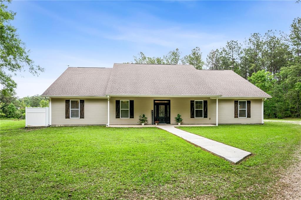 Homes for sale in Covington, LA | 20049 Fairhaven Road, Covington, LA 70435 | MLS# NO2521204