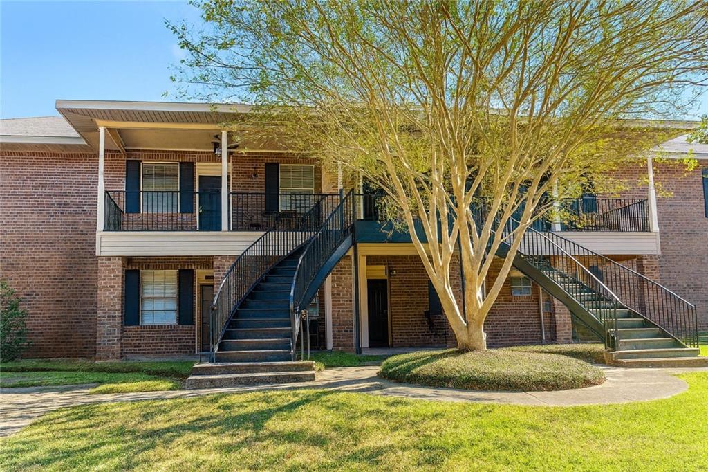 Homes for sale in Alexandria, LA | 4400 Charleston Circle Circle #5, Alexandria, LA 71303 | MLS# CN2521076