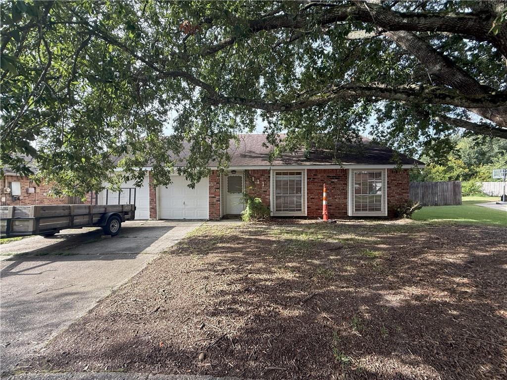 Homes for sale in Slidell, LA | 111 Heritage Circle, Slidell, LA 70458 | MLS# NO2521504