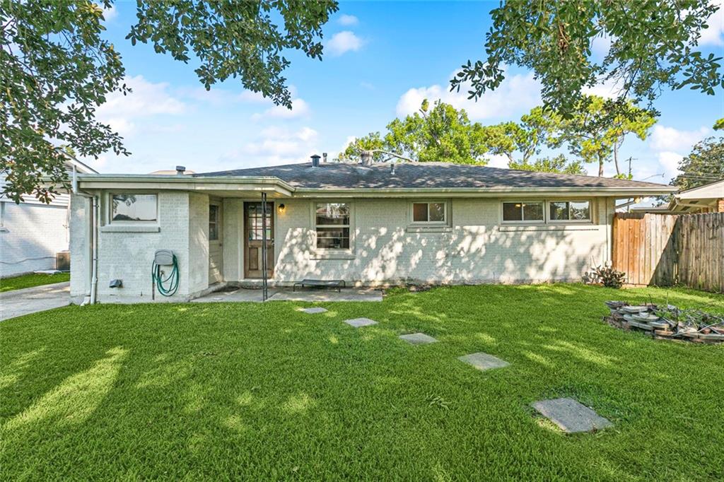 Homes for sale in River Ridge, LA | 521 Moss Lane, River Ridge, LA 70123 | MLS# NO2521772