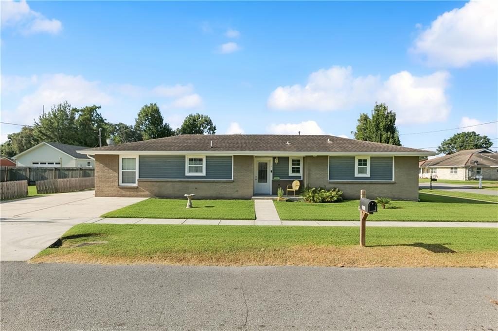 Homes for sale in Chalmette, LA | 312 W St Jean Baptist Dr Dr, Chalmette, LA 70043 | MLS# NO2517164