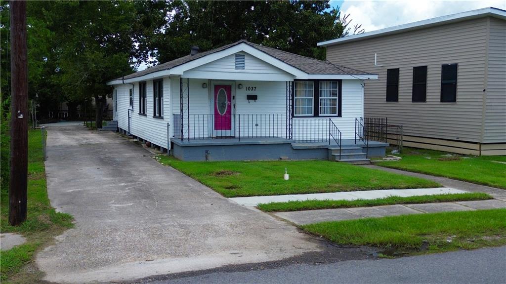 Homes for sale in Marrero, LA | 1037 Cohen Street, Marrero, LA 70072 | MLS# NO2522548