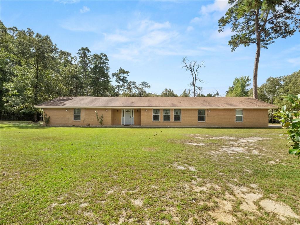 Homes for sale in Leesville, LA | 332 Alexandria Hwy, Leesville, LA 71446 | MLS# CN2523041