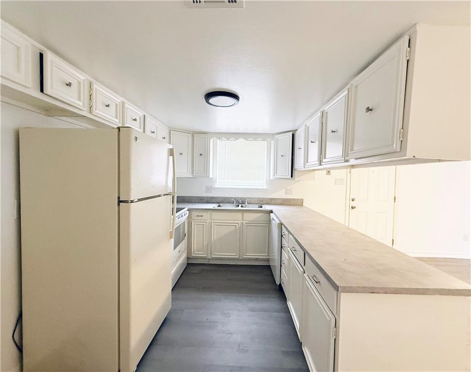 Homes for sale in Metairie, LA | 4044-46 Georgetown Dr, Metairie, LA 70001 | MLS# NO2522059