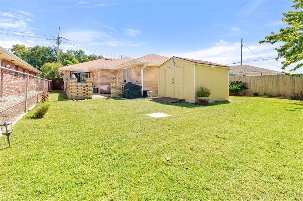 Homes for sale in Metairie, LA | 3704 Clearview Parkway, Metairie, LA 70006 | MLS# NO2523537