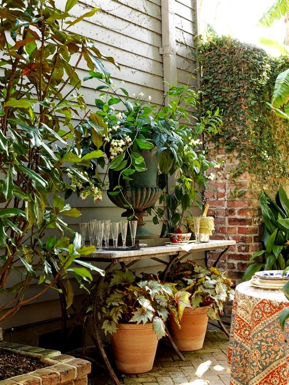 Homes for sale in New Orleans, LA | 1535 37 Camp Pl, New Orleans, LA 70130 | MLS# NO2515138