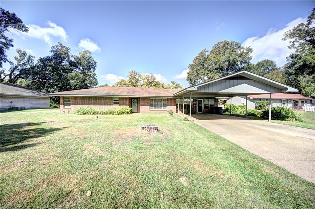 Homes for sale in Natchitoches, LA | 334 Shoreline Dr, Natchitoches, LA 71457 | MLS# CN2523867