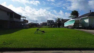 Homes for sale in Barataria, LA | 4921 Lisa Ann Dr, Barataria, LA 70036 | MLS# NO2524600